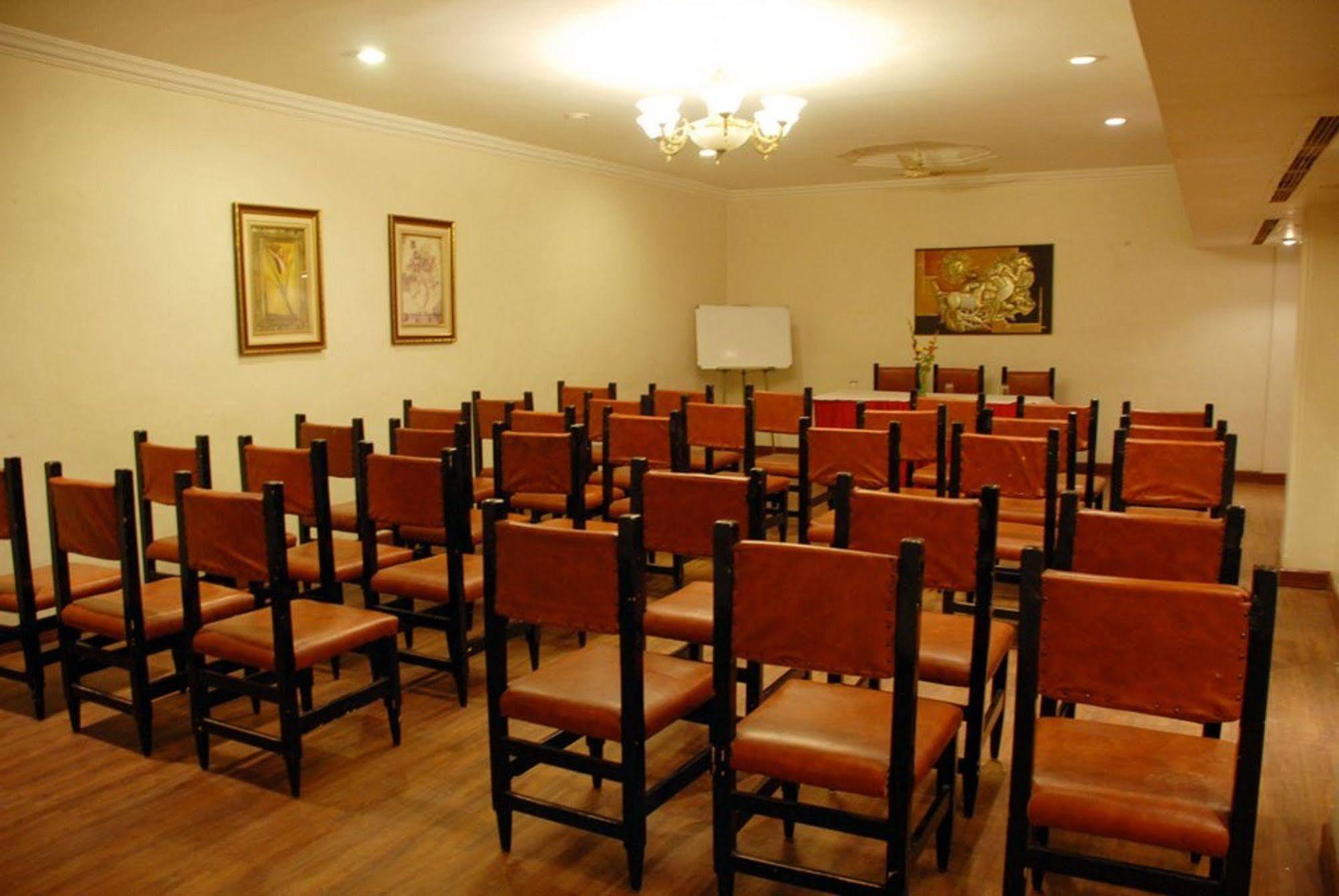 Amarpreet, Chhatrapati Sambhajinagar - Am Hotel Kollection Aurangábád Kültér fotó